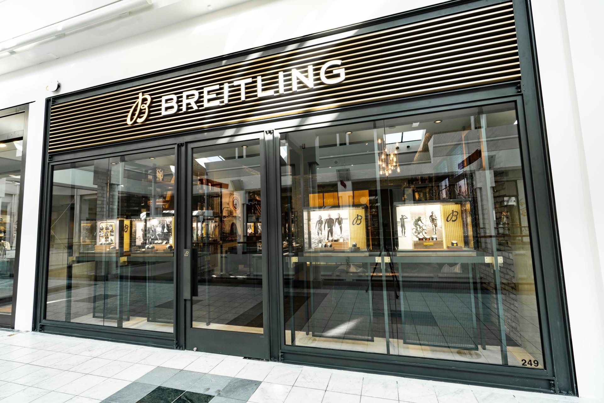 Breitling retailer hotsell near me