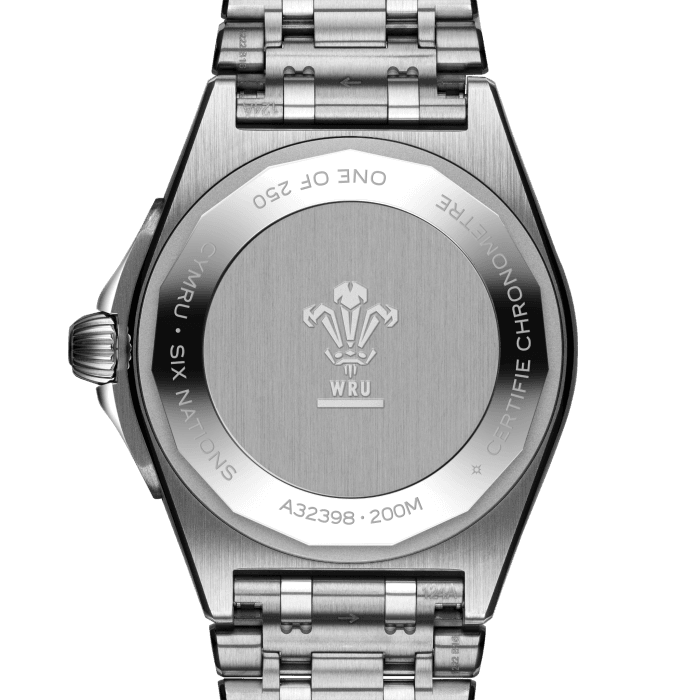 Chronomat Automatic GMT 40 Six Nations Wales