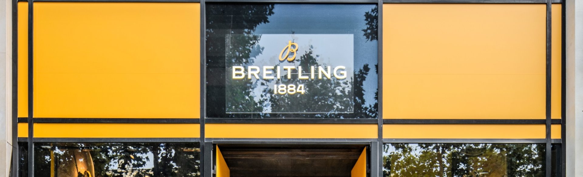 Breitling Pop-up Store Champs-elysees